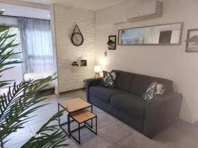 Beau studio / Clim / Parking / Plage à 200 m